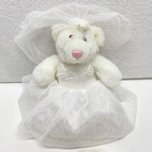 Build-A-Bear White Bride Bear 7inch  Plush Teddy in Bridal Wedding Set w/ Veil